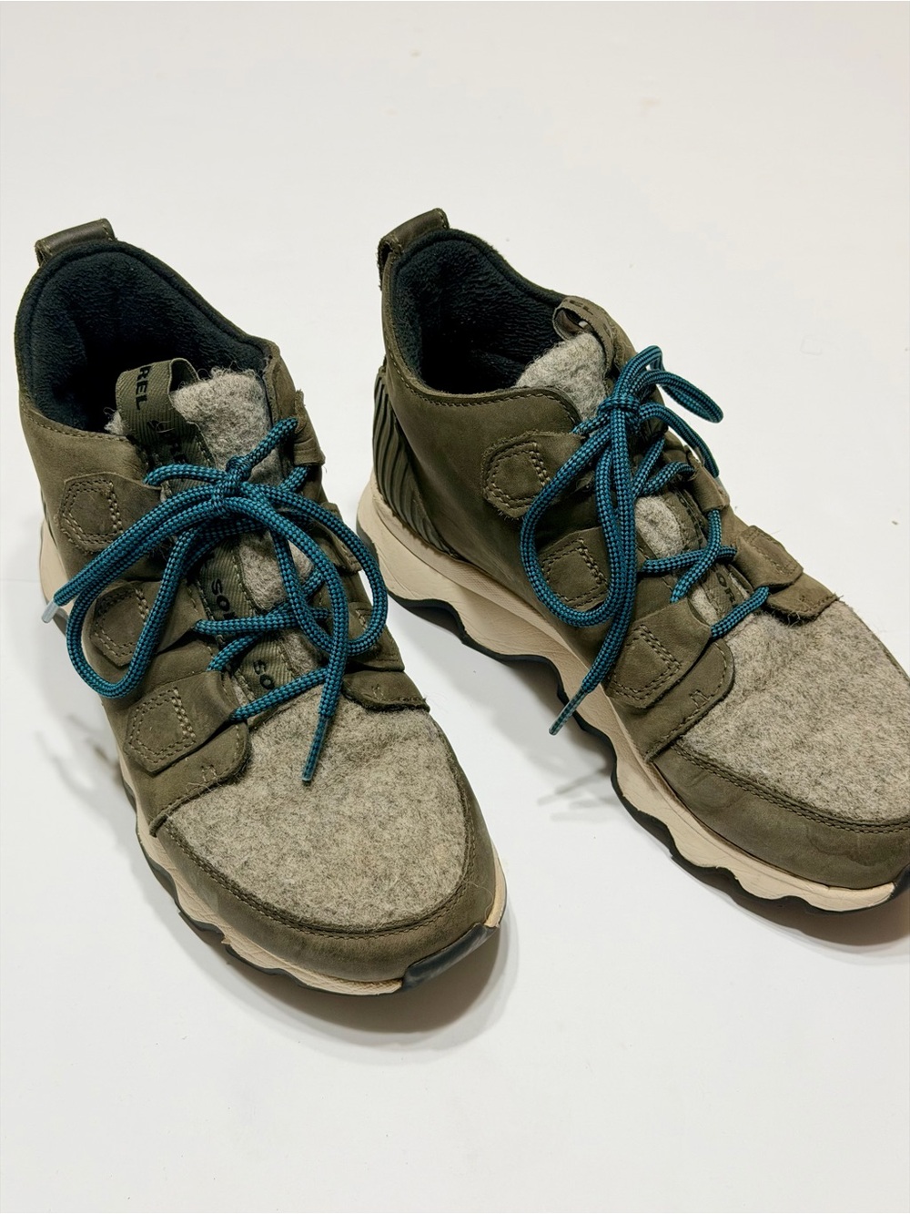 Sorel Olive and Teal Men's Trek-Style Sneakers